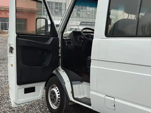 Iveco Proud 2020