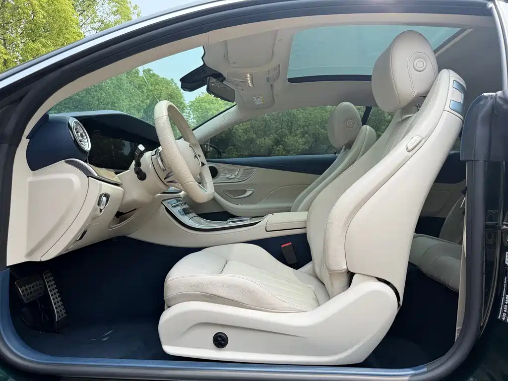 Mercedes-Benz E-Class 2022 — фото 3