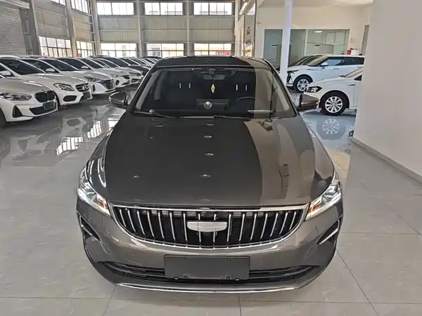 Geely Emgrand 2025