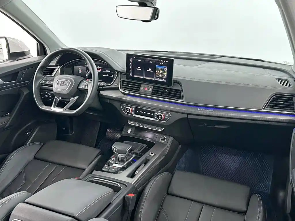 Audi Q5L 2022 — фото 12