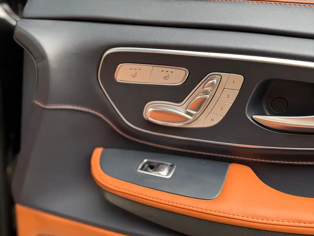 Mercedes-Benz V-Class 2022 — фото 10