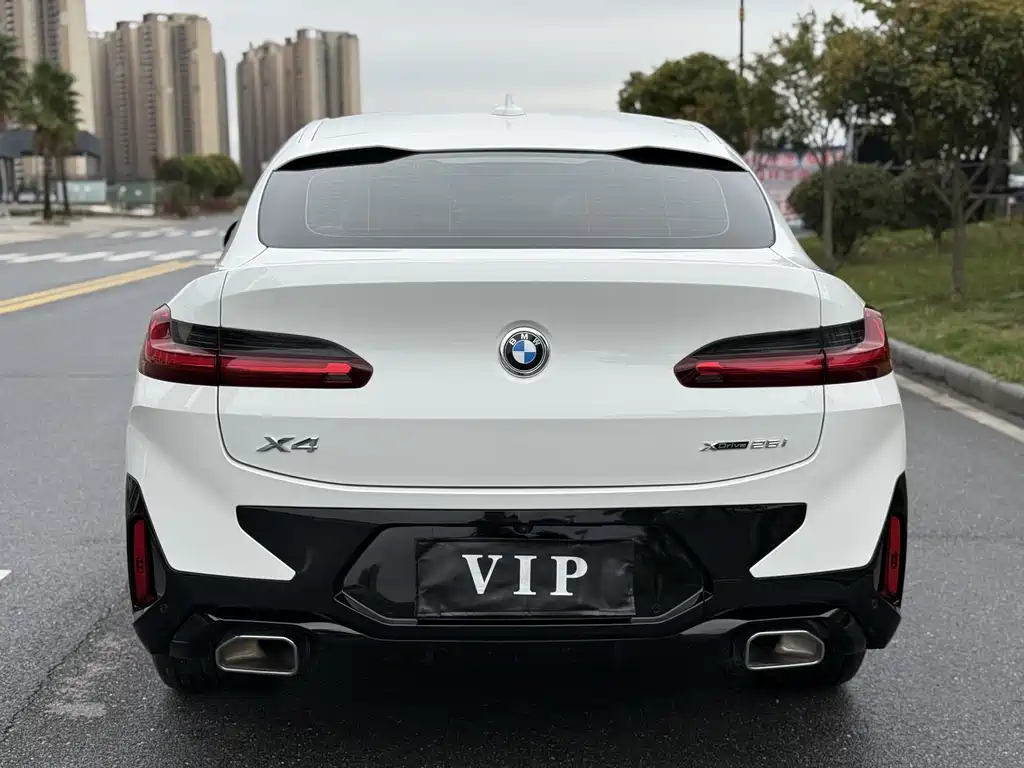 BMW X4 2023 — фото 4