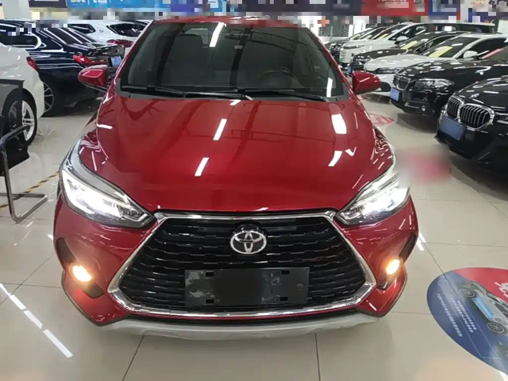 Toyota Yaris L 2021