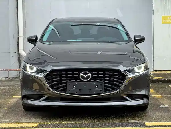 Mazda 3 Axela 2022