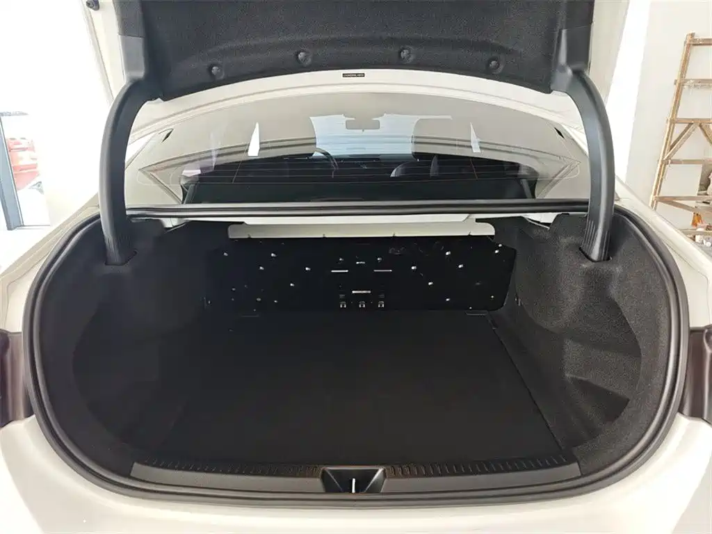Mercedes-Benz A-Class 2021 — фото 9