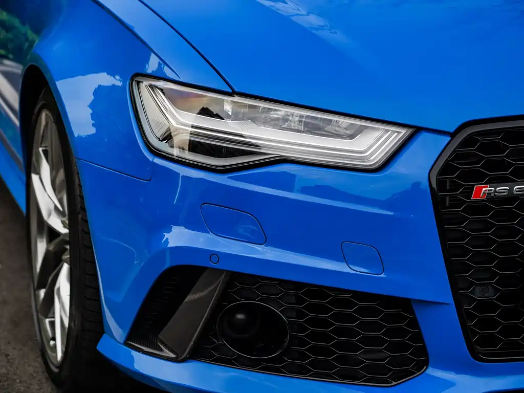 Audi RS 6 2019 — фото 21