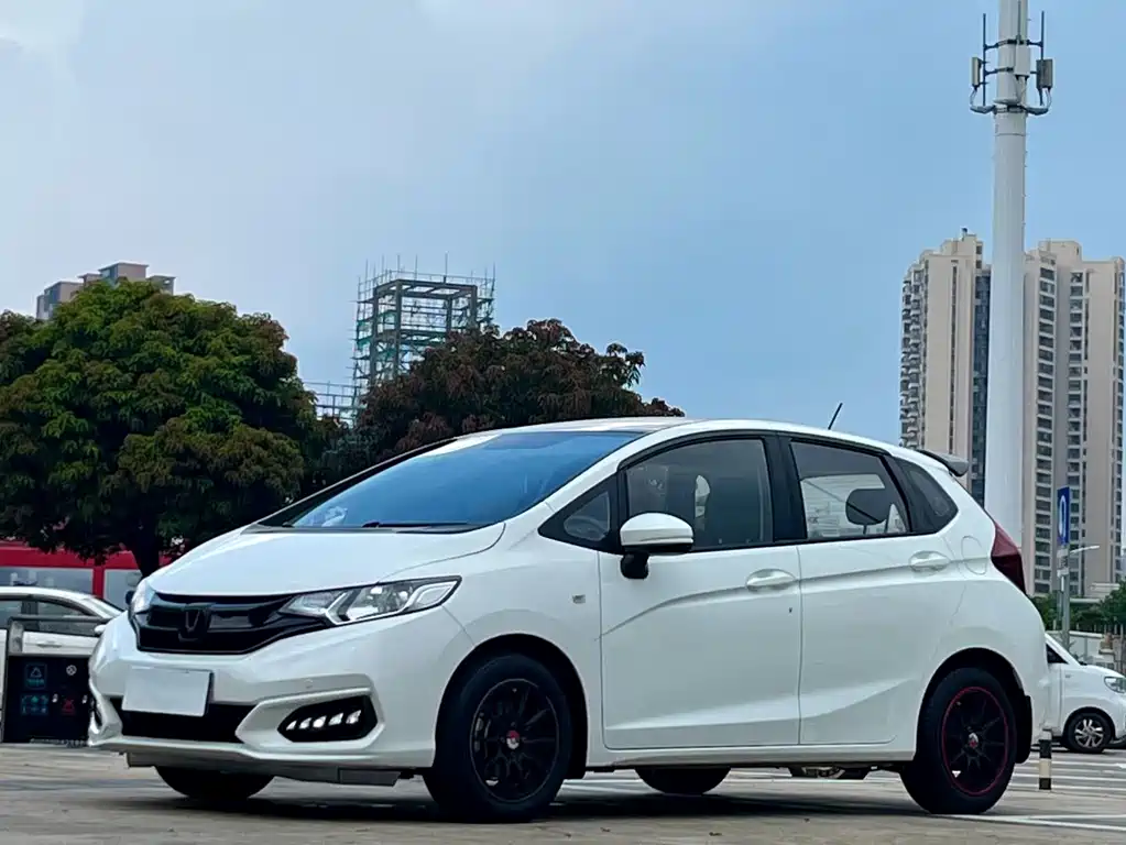 Honda Fit 2019 — фото 1