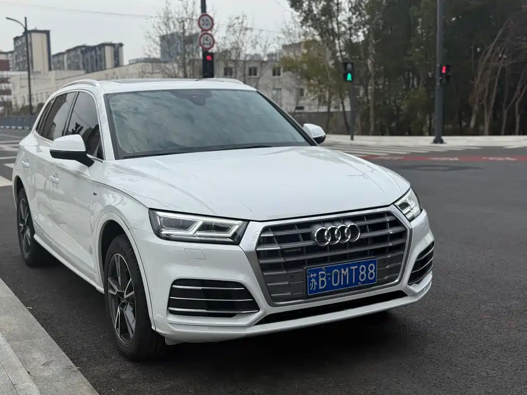 Audi Q5L 2019 — фото 3