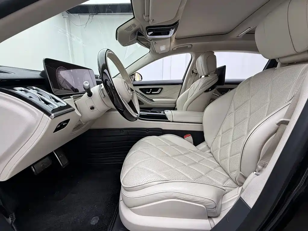 Mercedes-Benz Maybach S-Class 2022 — фото 12