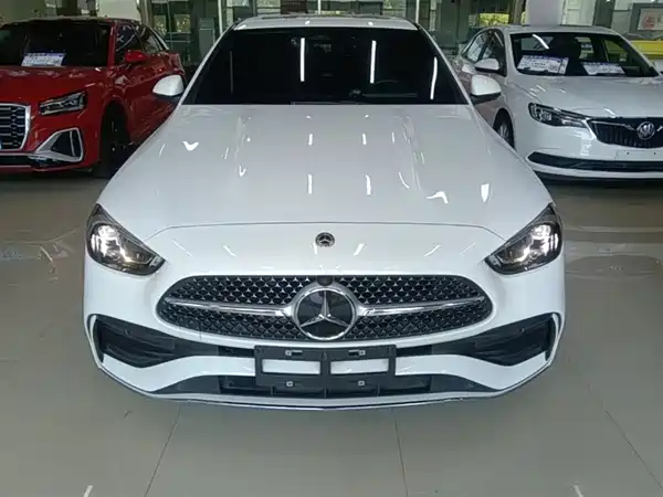 Mercedes-Benz C-Class 2024