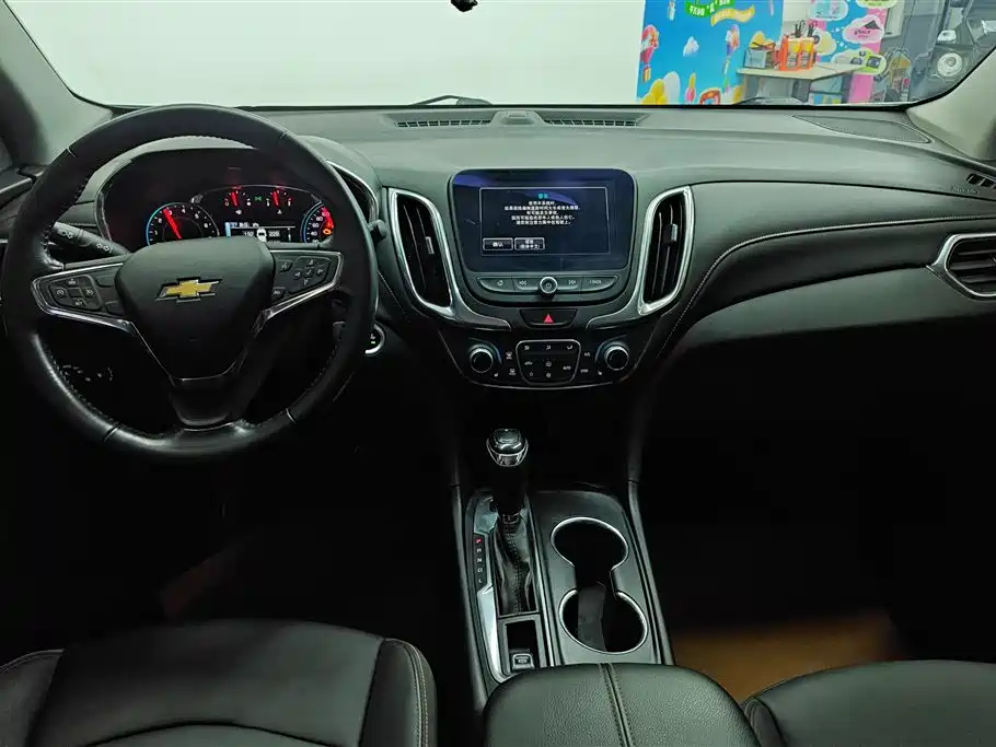 Chevrolet Equinox 2017 — фото 12