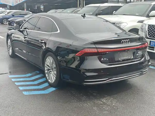 Audi A7L 2024