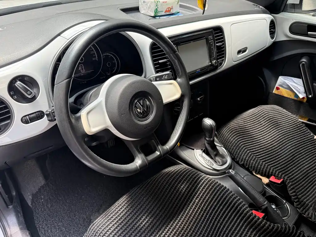 Volkswagen Beetle 2014