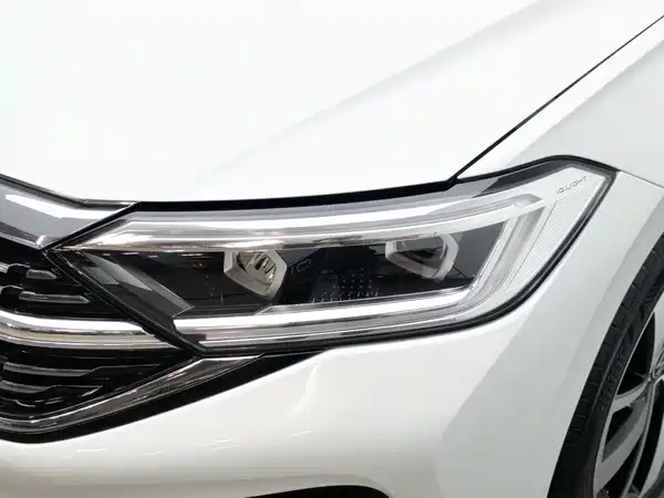Volkswagen Sagitar 2023