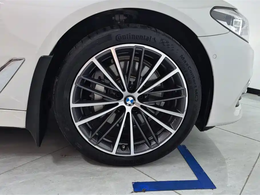 BMW 5 Series 2020