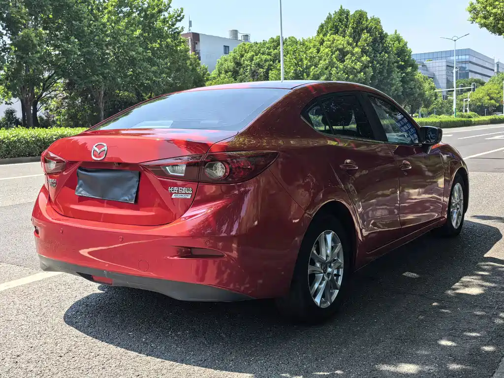 Mazda 3 Axela 2016