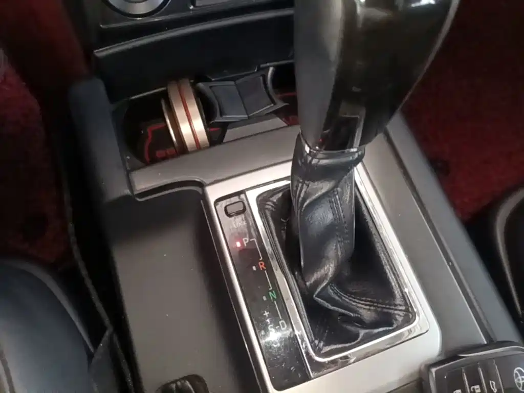 Toyota Prado 2015 — фото 14