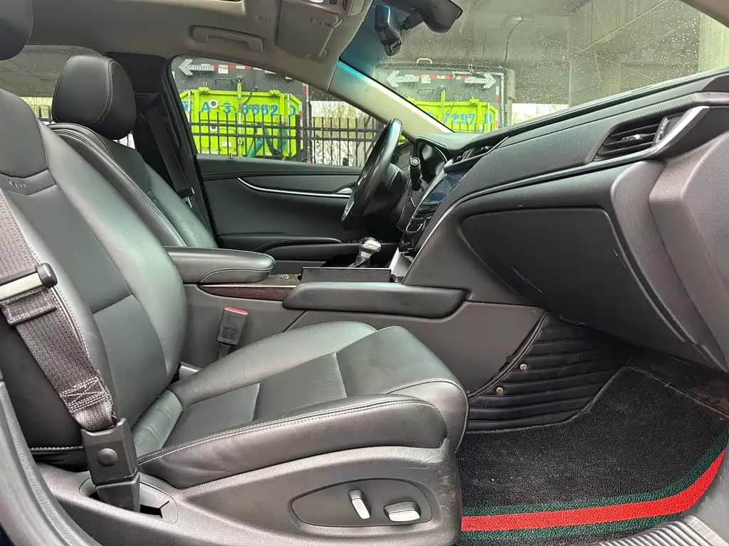 Cadillac XTS 2019 — фото 12