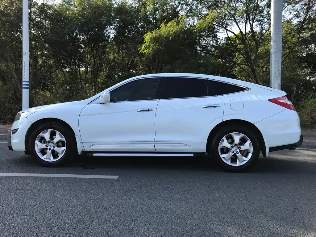 Honda Crosstour 2014 — фото 16