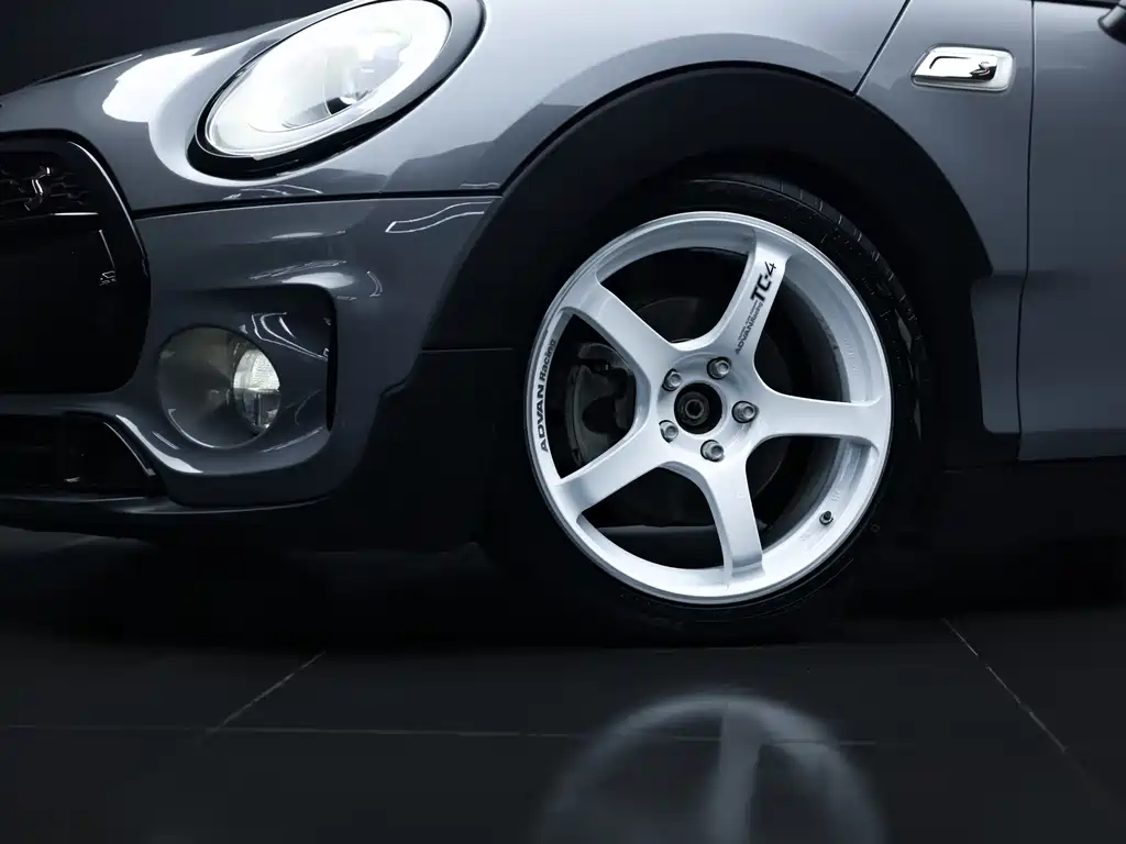 MINI Clubman 2017 — фото 27
