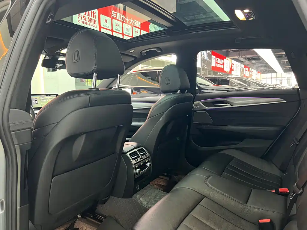 BMW 6 Series GT 2019 — фото 11