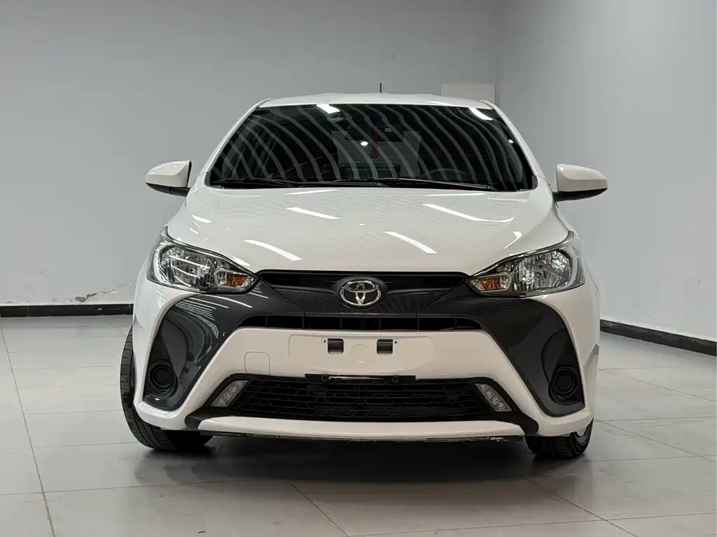 Toyota Yaris L 2020 — фото 2