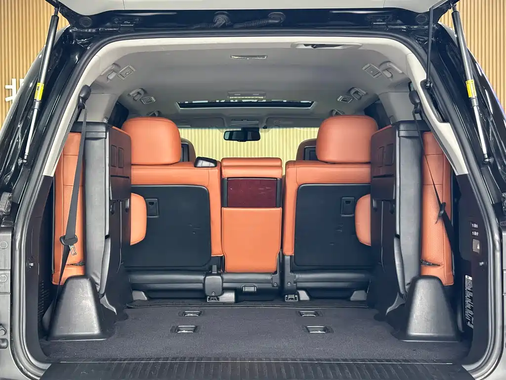 Lexus LX 2014 — фото 17