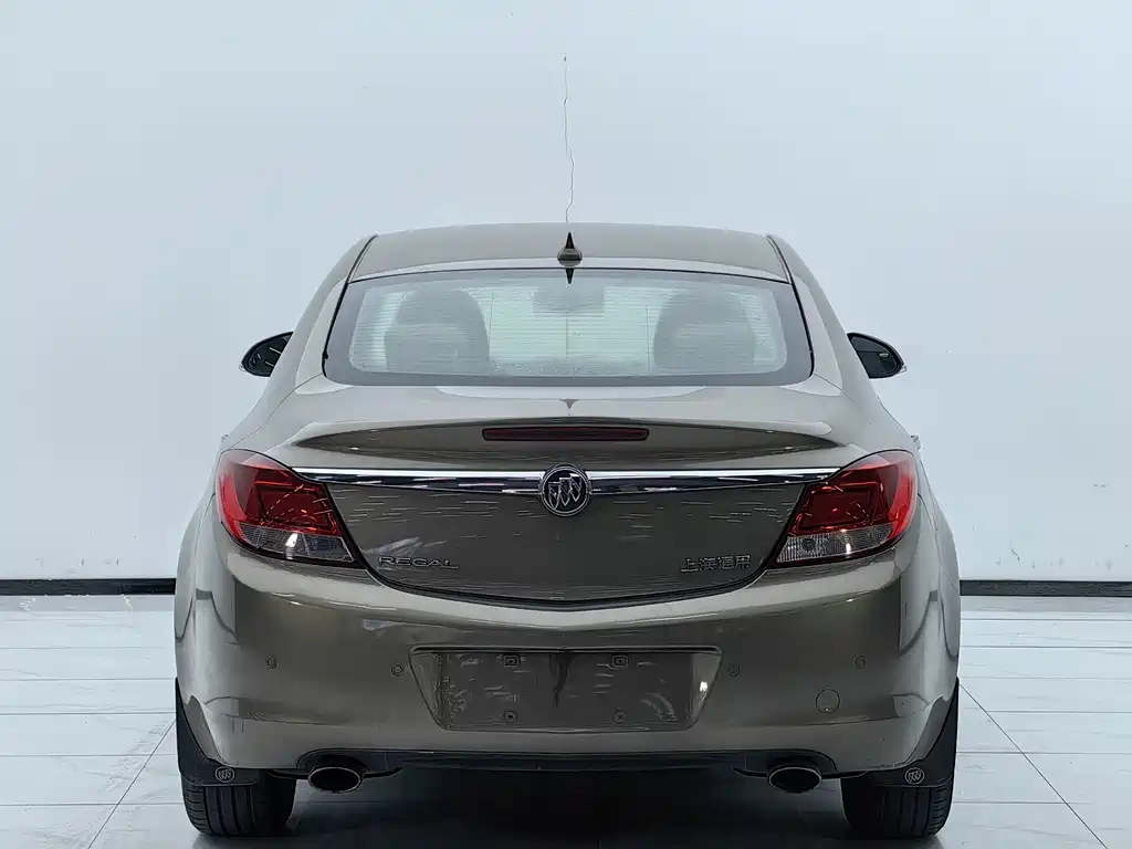 Buick Regal 2011 — фото 14