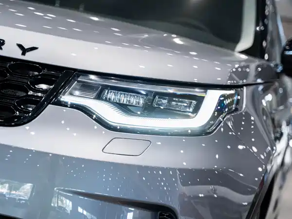 Land Rover Discovery 2024