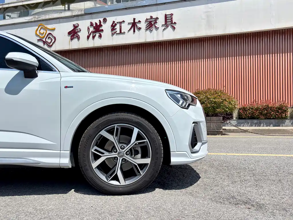 Audi Q3 Sportback 2021 — фото 5