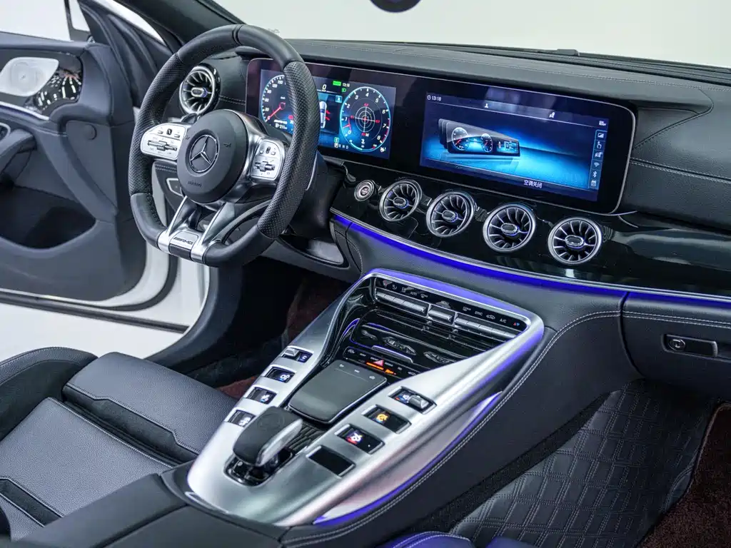 Mercedes-Benz AMG GT 2020 — фото 20