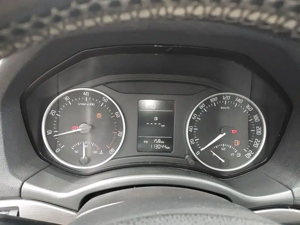 Skoda Octavia 2015 — фото 12