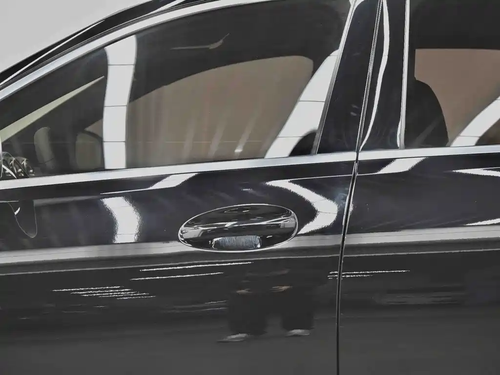 Mercedes-Benz C-Class 2023 — фото 26