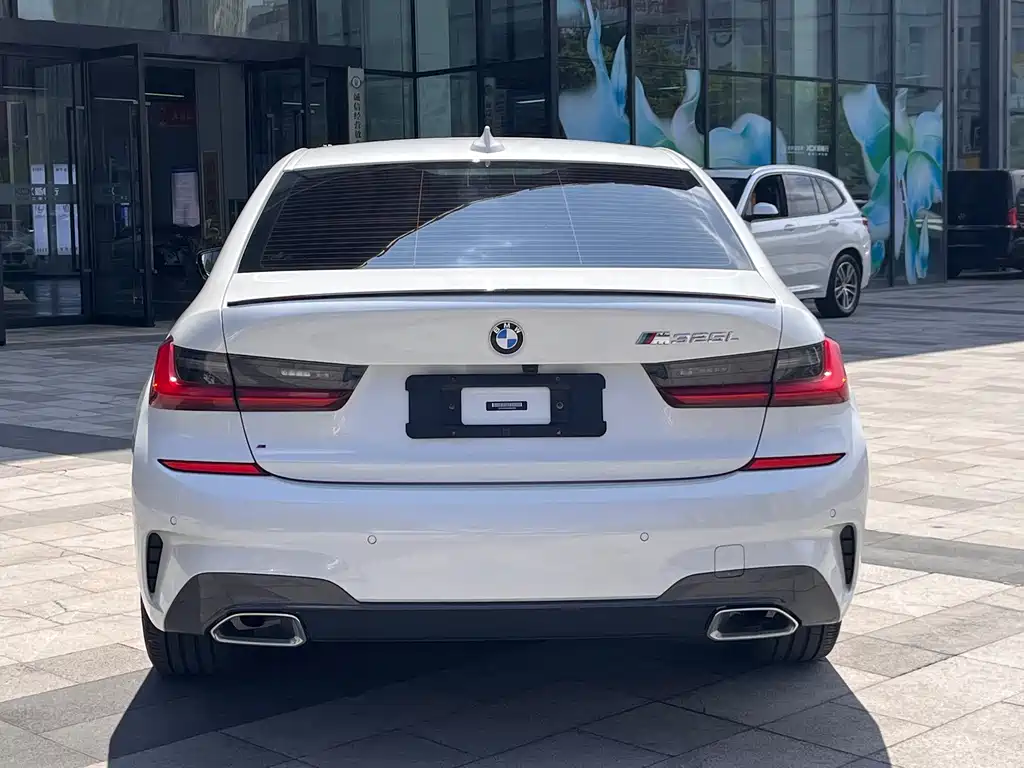 BMW 3 Series 2021