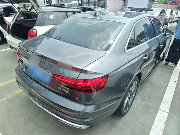 Audi A4L 2020