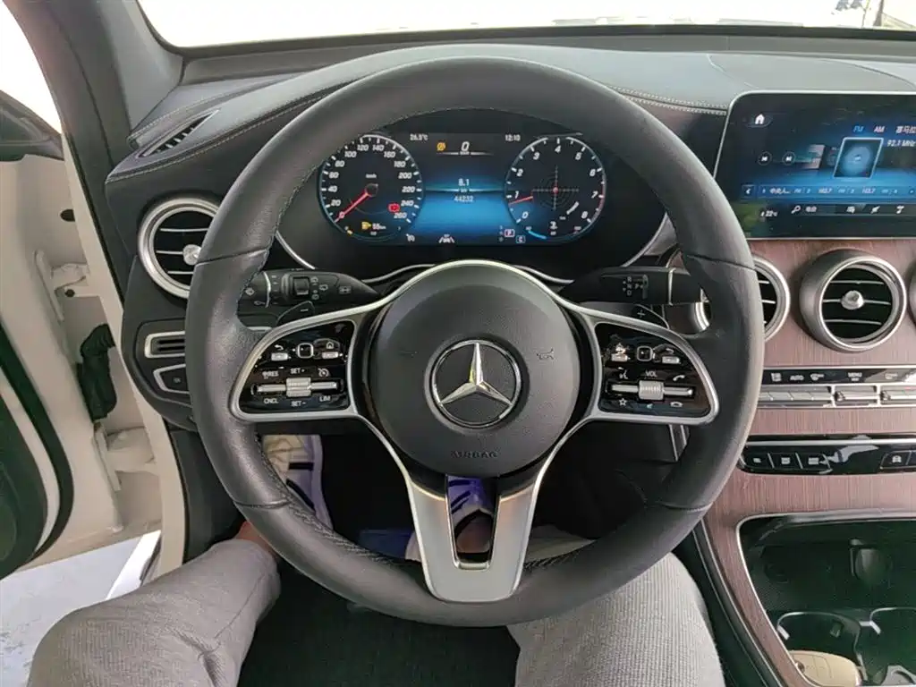 Mercedes-Benz GLC 2021 — фото 11
