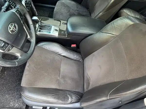 Toyota Reiz 2013