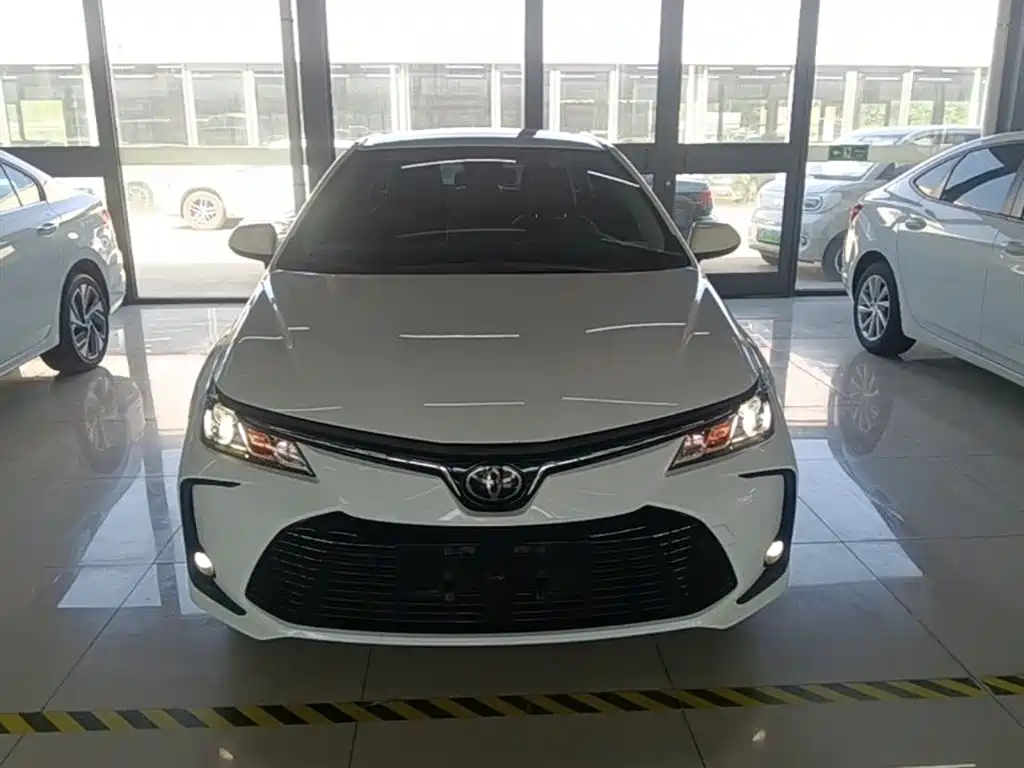 Toyota Corolla 2020 — фото 3