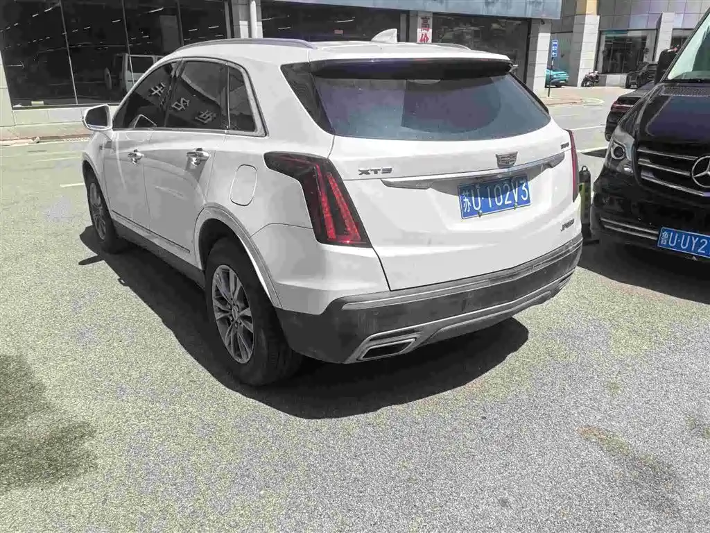 Cadillac XT5 2022 — фото 4