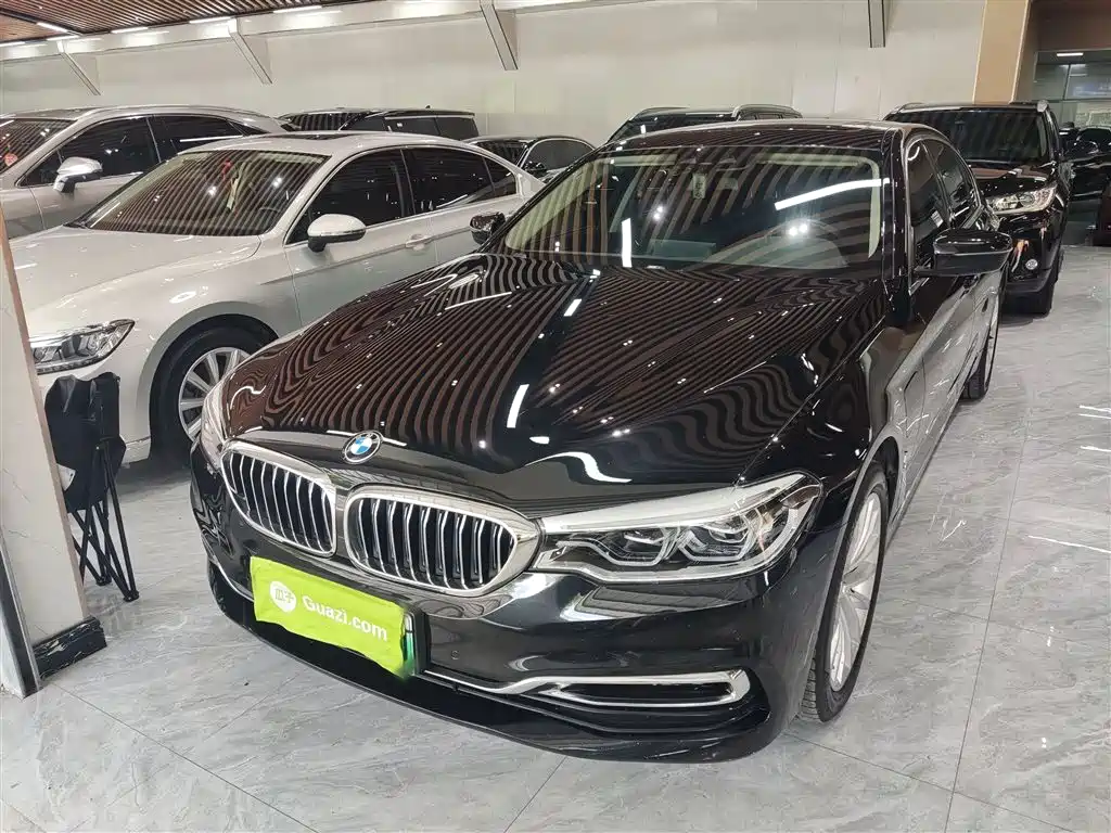 BMW 5 Series New Energy 2019 — фото 1