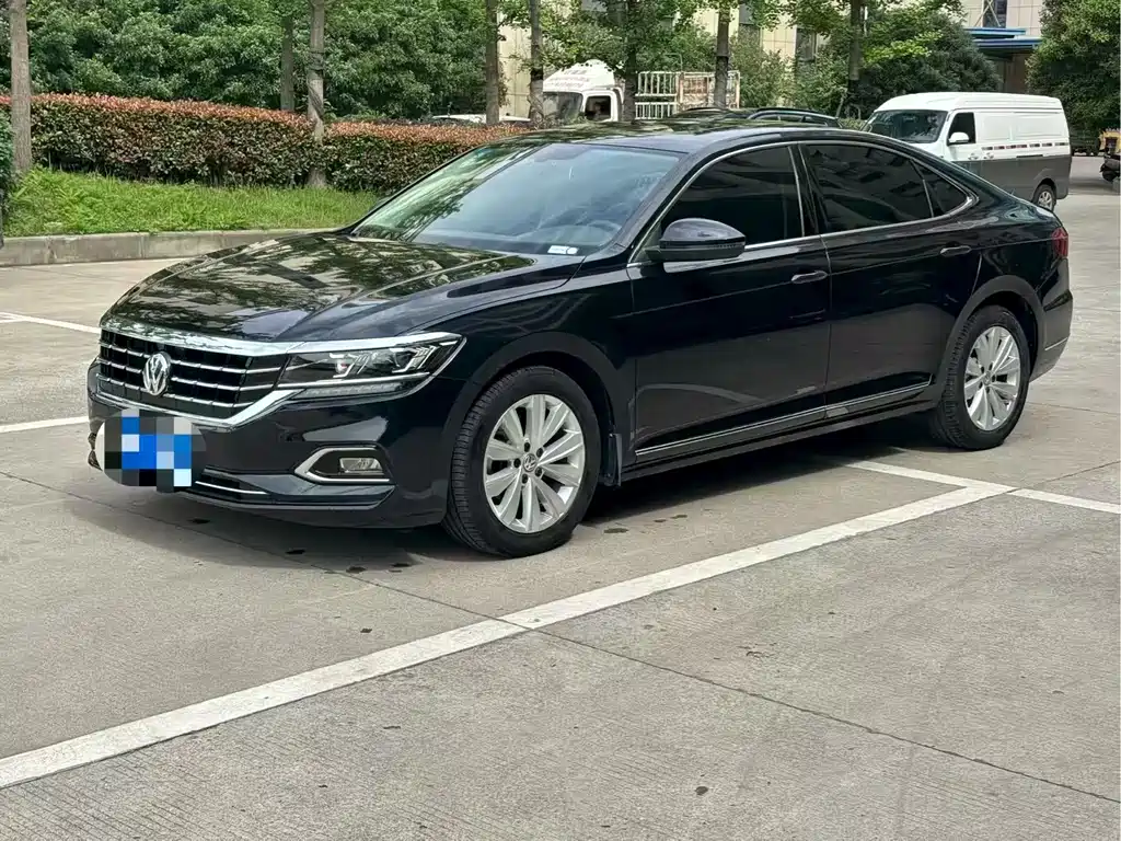 Volkswagen Passat 2020 — фото 1