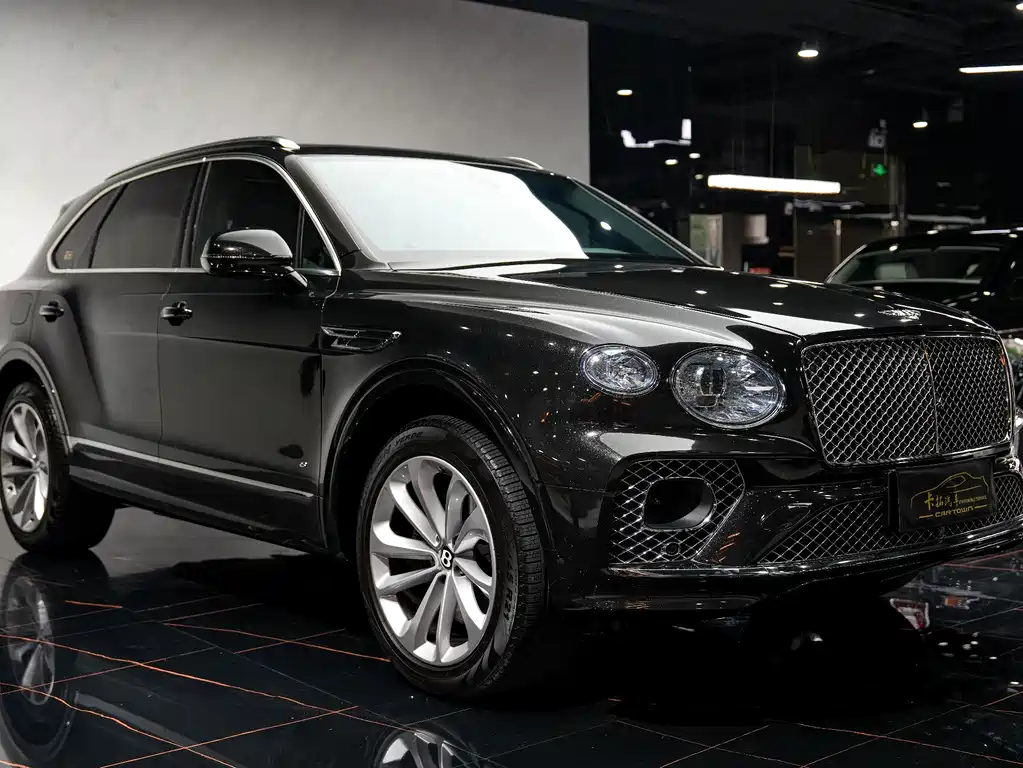 Bentley Bentayga 2021 — фото 5