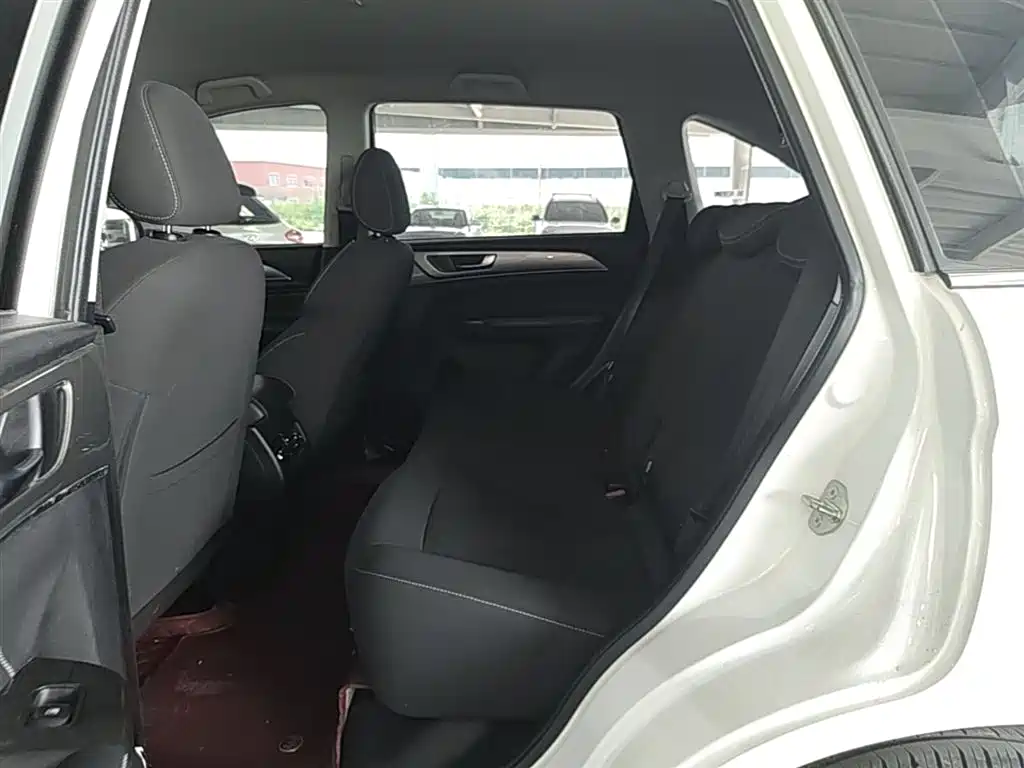Haval M6 2023 — фото 17