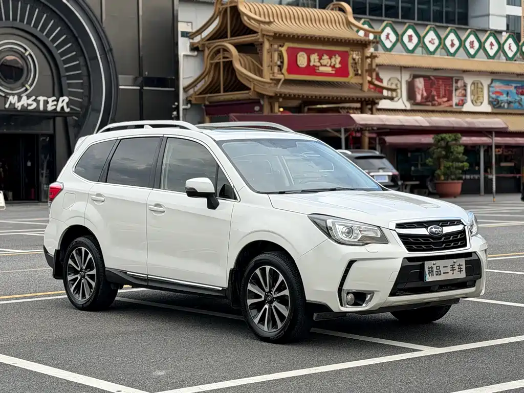 Subaru Forester 2017 — фото 3