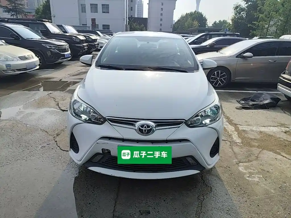 Toyota Yaris L 2020