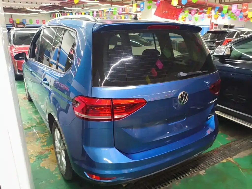 Volkswagen Touran 2016