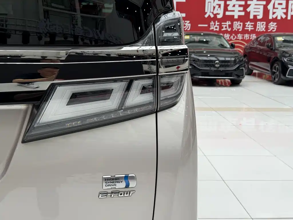 Toyota Vellfire 2019 — фото 16