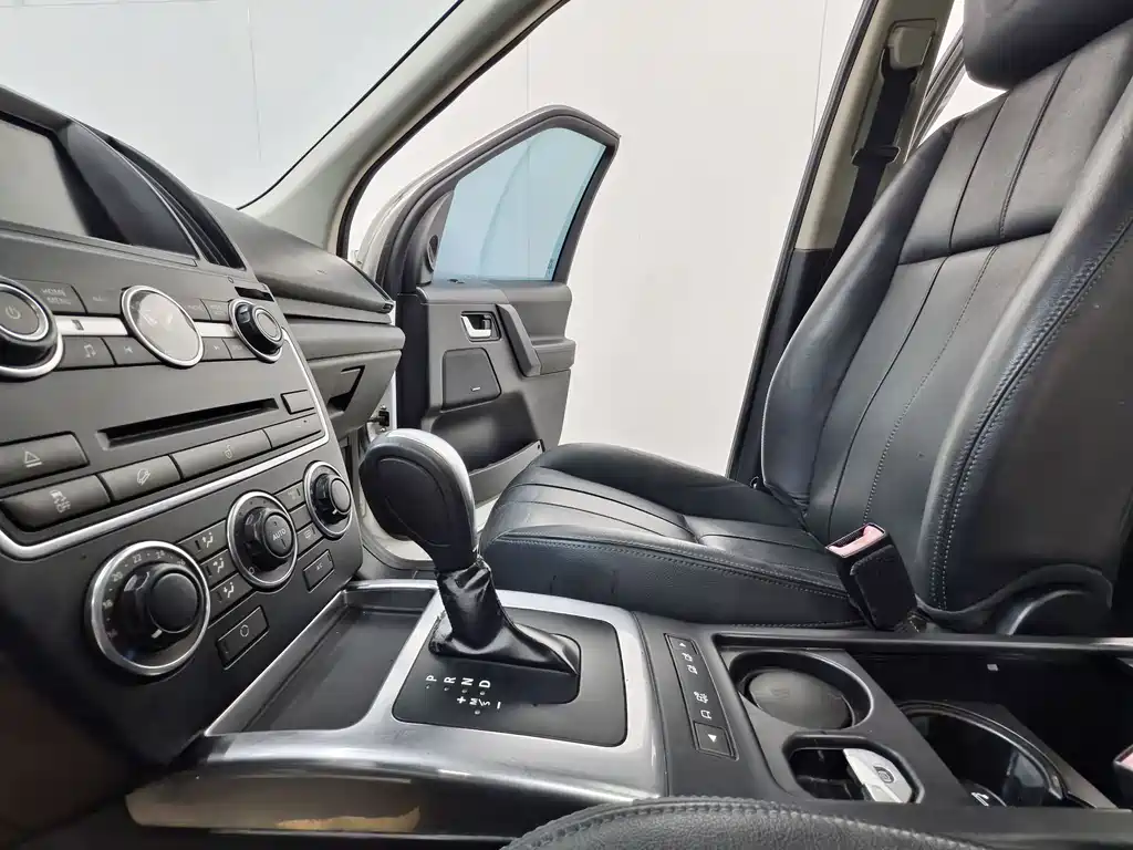Land Rover Freelander 2 2014 — фото 12