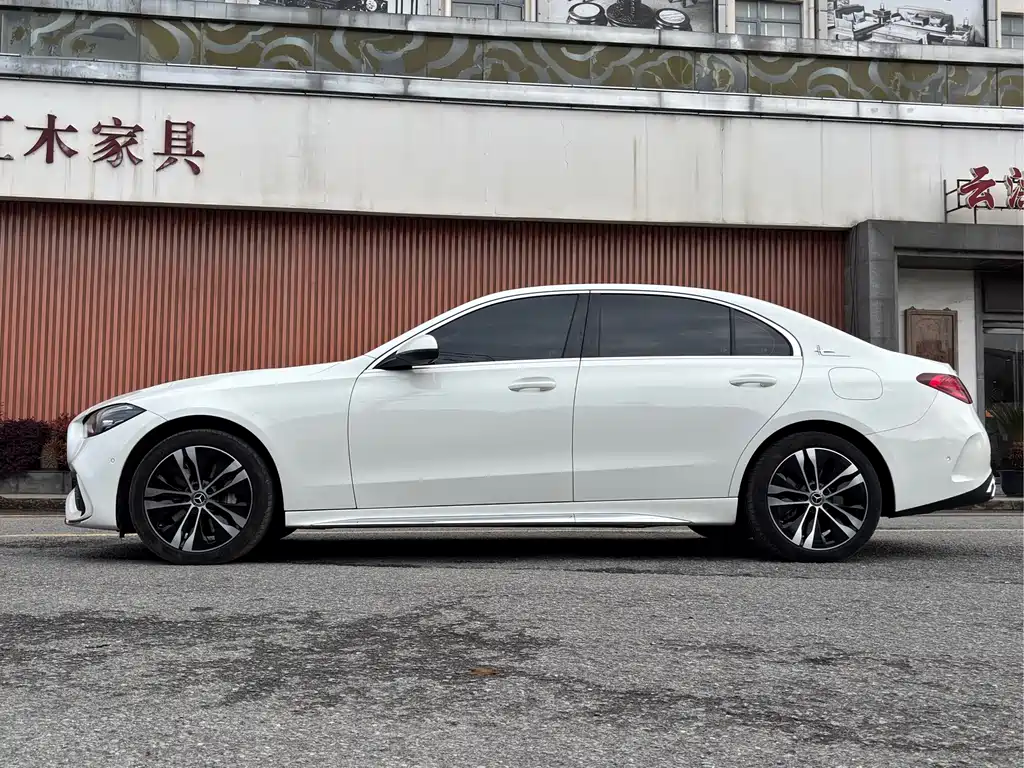 Mercedes-Benz C-Class New Energy 2024 — фото 7