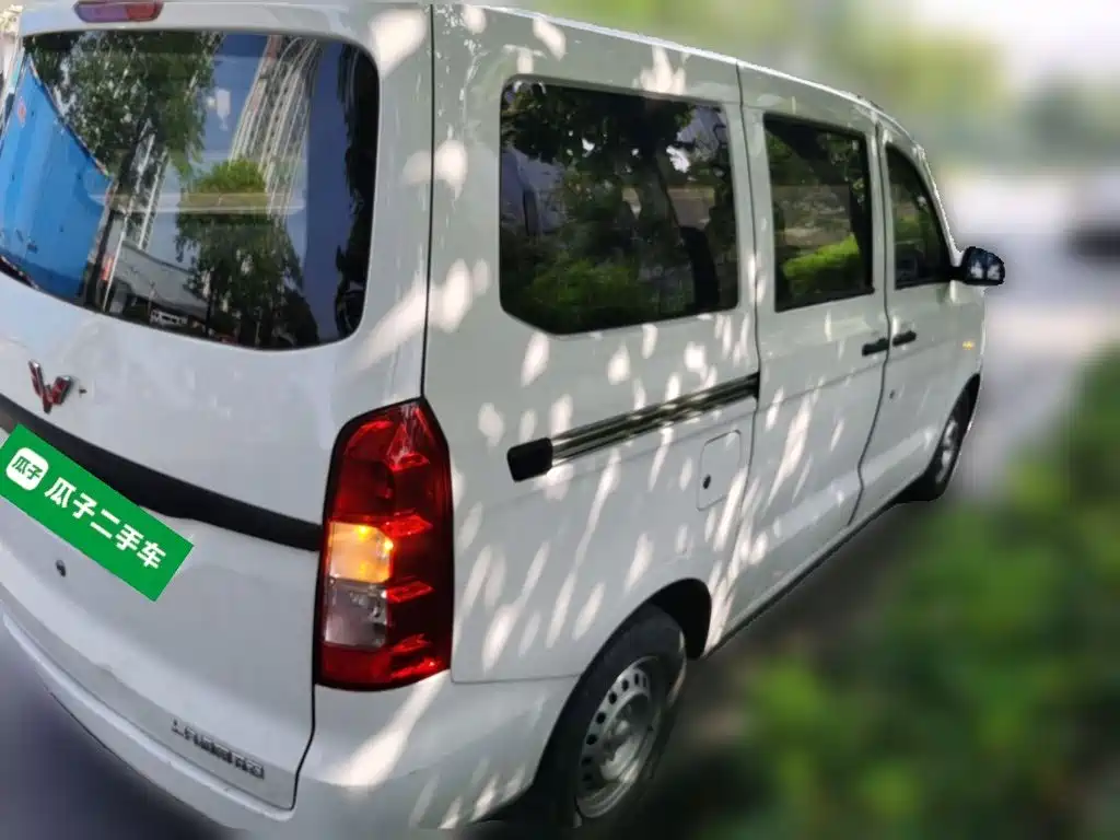 Wuling Hongguang V 2022